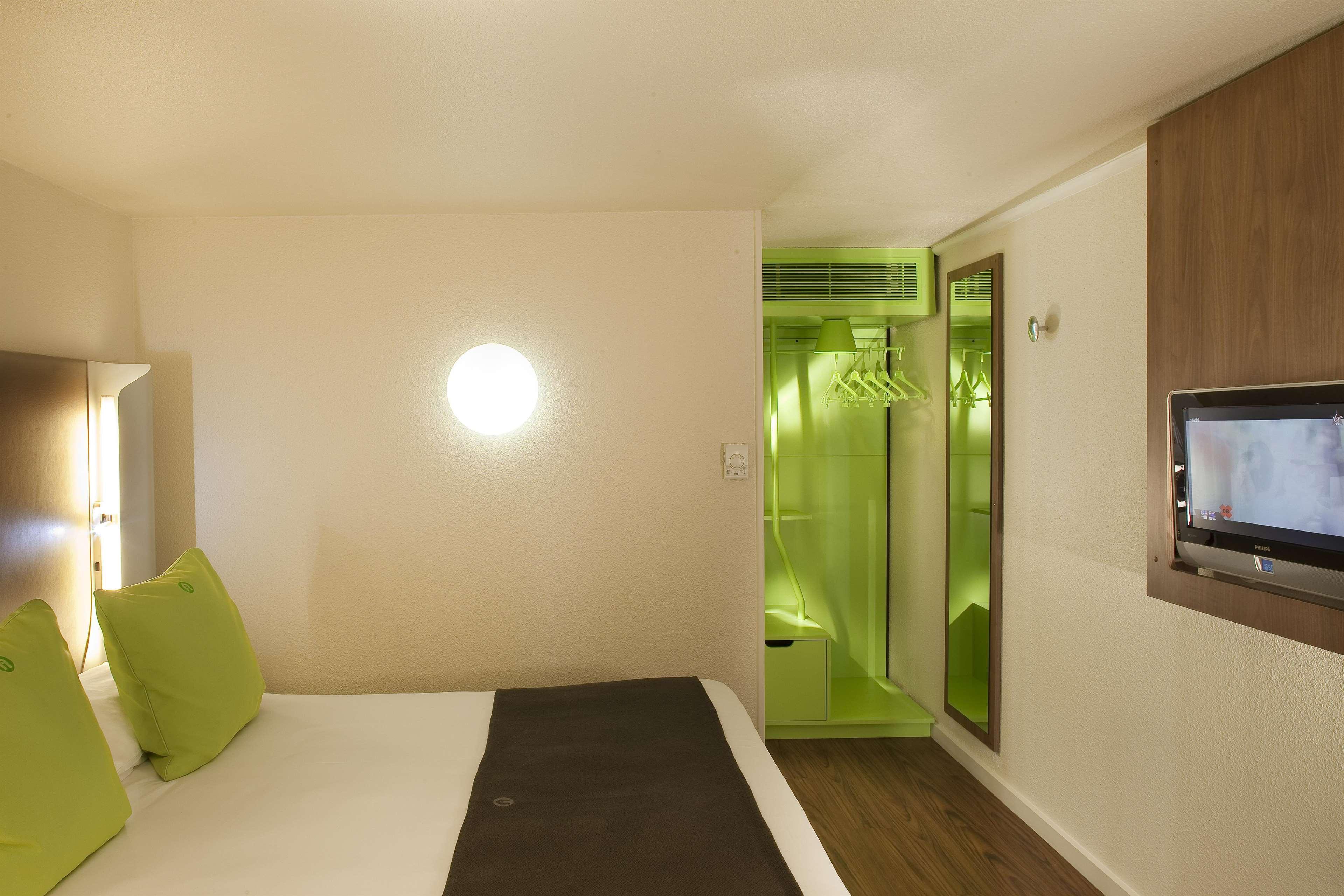 Campanile Epone Hotel Kültér fotó